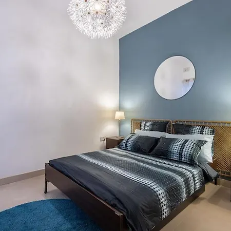 Coastal Charm Ghadira Bay Flat 公寓